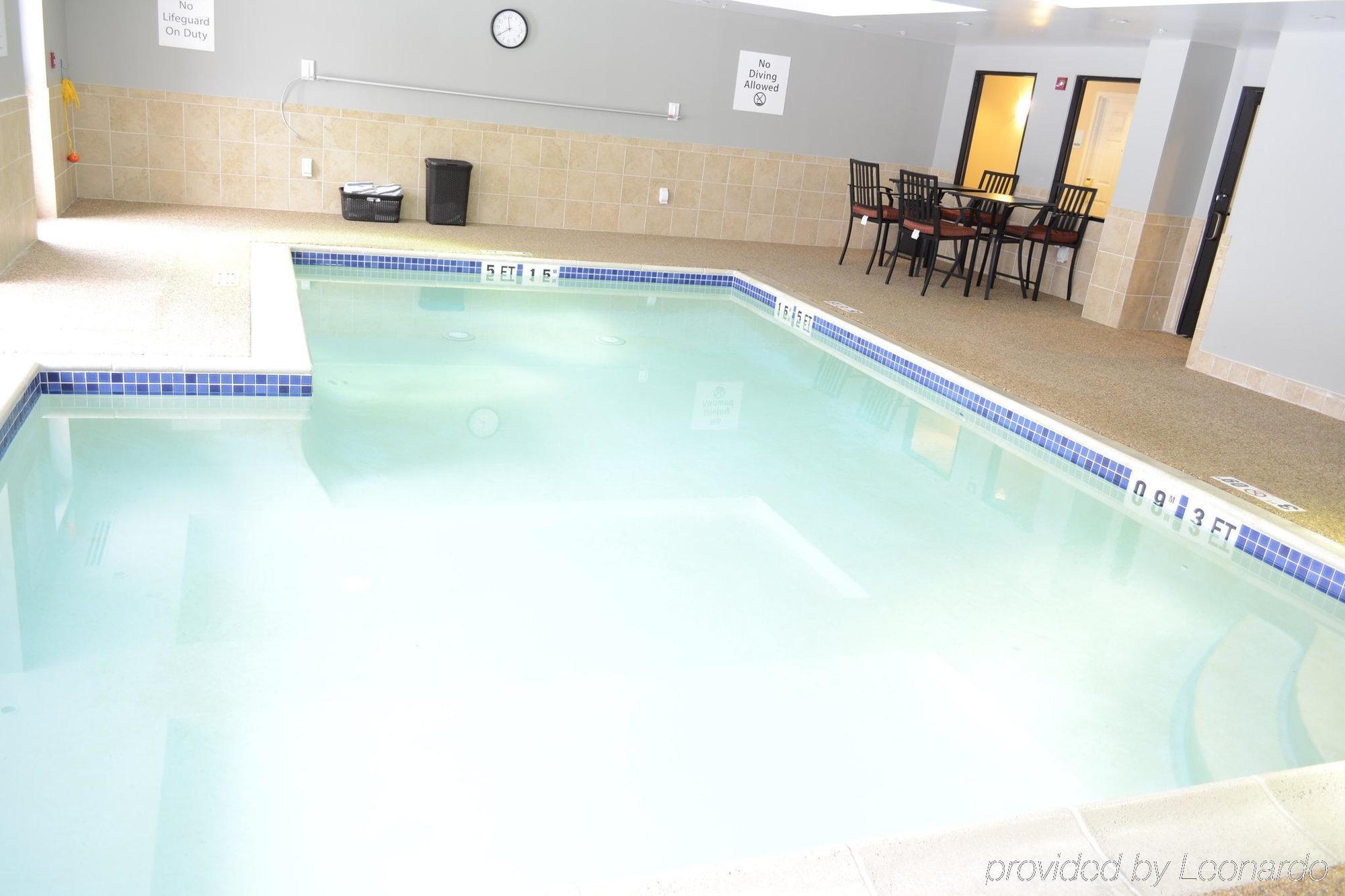 Holiday Inn Express Hotels Biddeford By Ihg Exterior foto